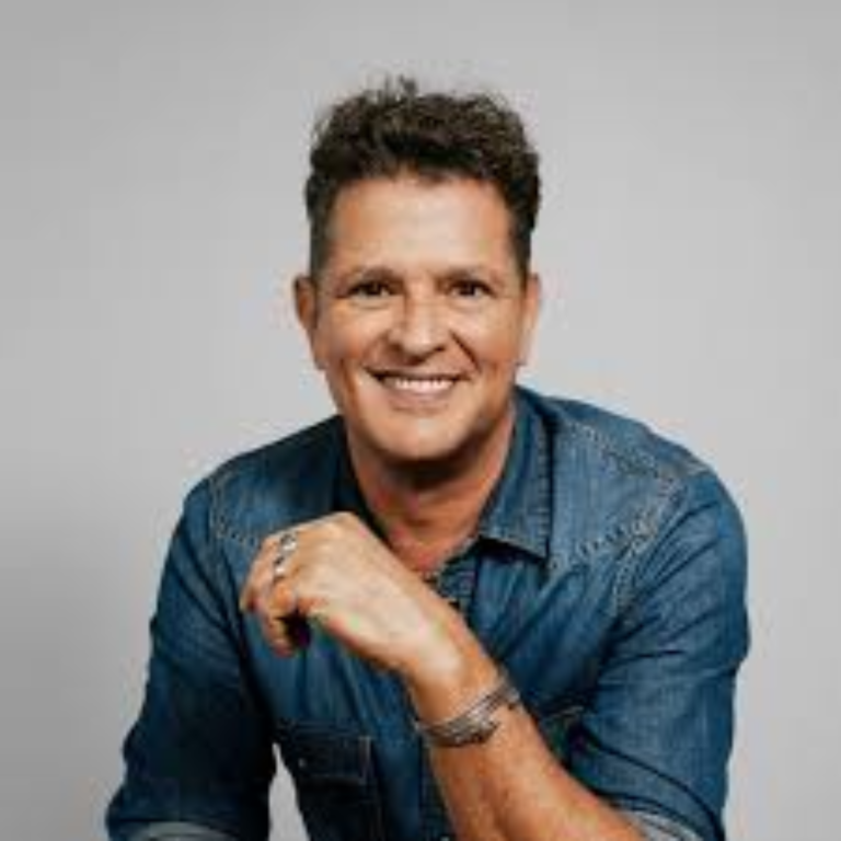 Carlos Vives, homenajeado con el premio “Leyenda de Nuestra Tierra” en Premios Nuestra Tierra 2025