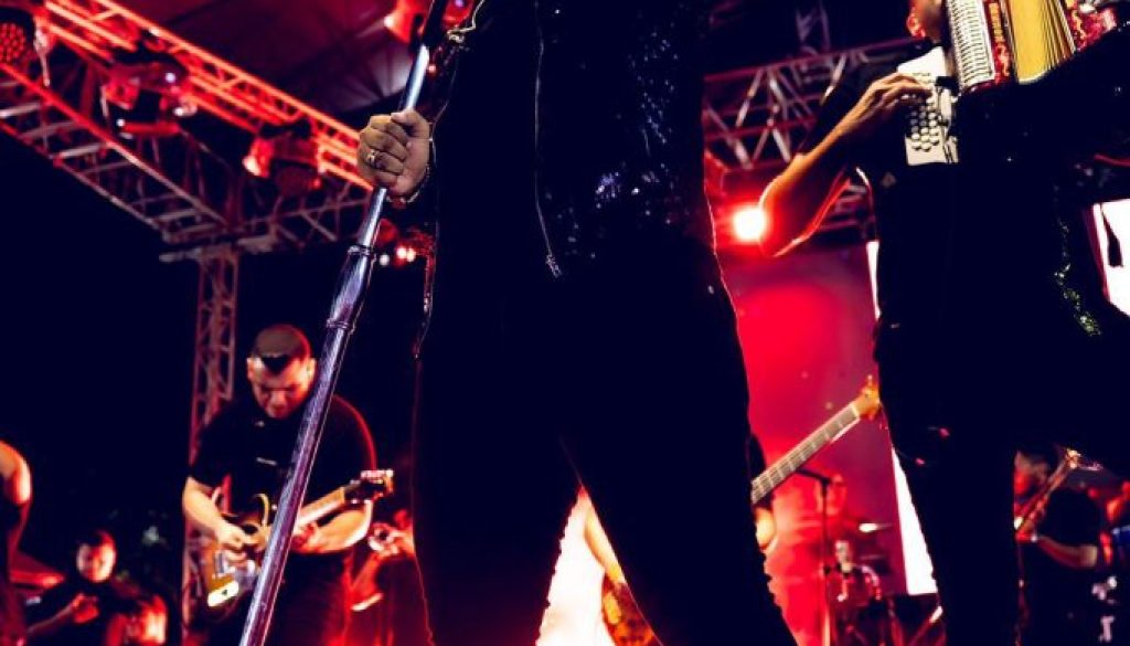 4d168d6b-37ee-4891-871e-7ecd7643b646-682x1024