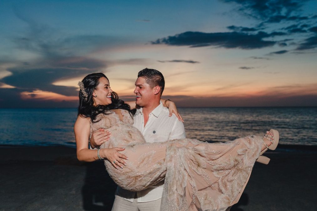 Reafirmación de un amor incondicional: Elder Dayán y Mile Robayo renuevan sus votos post thumbnail image