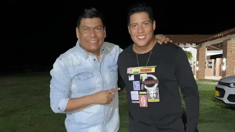 ALEX MANGA Y RAFA PEREZ EN TARIMA
